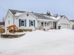 1134 Sunset Hills Ave NW, Grand Rapids, MI 49534