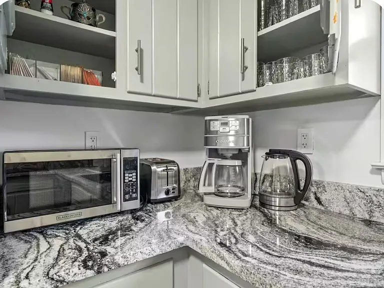 1127 Rogeretta Dr #1127 — Photo 6