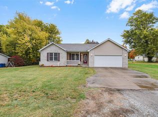 521 N Vernon St, Marine, IL 62061