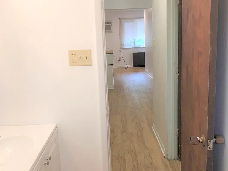 6350 Forward Ave #25 — Photo 13