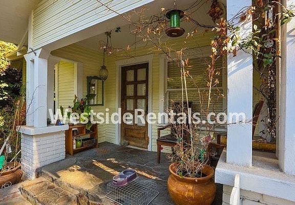 2nd image of 920 Palm Ave #A
