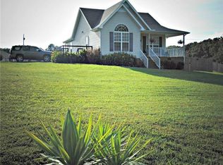 3 Southgate Dr, Fayetteville, TN 37334