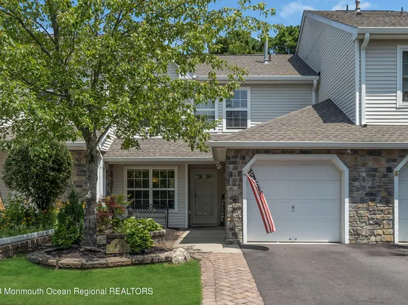 30 Buford Court, Tinton Falls, NJ 07753