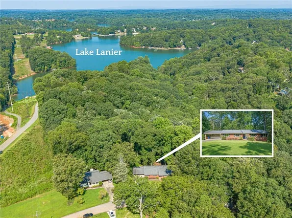 1874 Pine Tree Trl, Gainesville, GA 30501