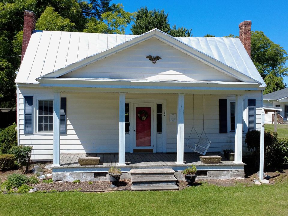 1st image of 302 N Front Street