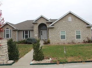 9105 Tonya Ter, Manhattan, KS 66502