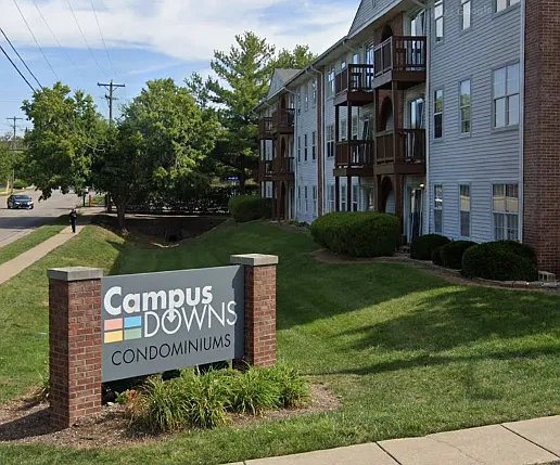 251 Simpson Ave #220