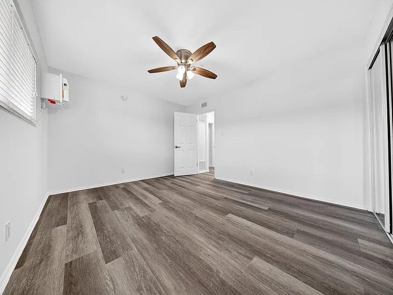 2010 S. Garth Ave. — Photo 25