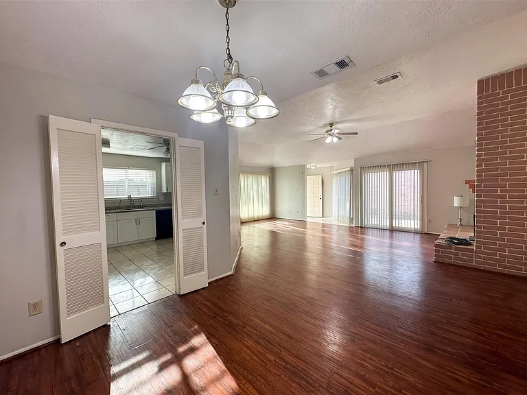 9419 Clipperwood Pl — Photo 5