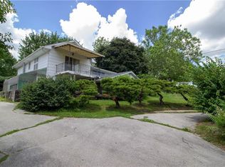 6778 Bloomfield Rd, Des Moines, IA 50320