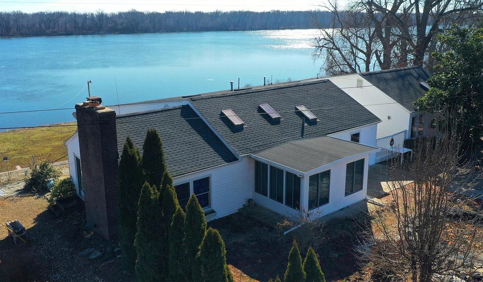 449 Cove Rd, Golden Eagle, IL 62036 Zillow