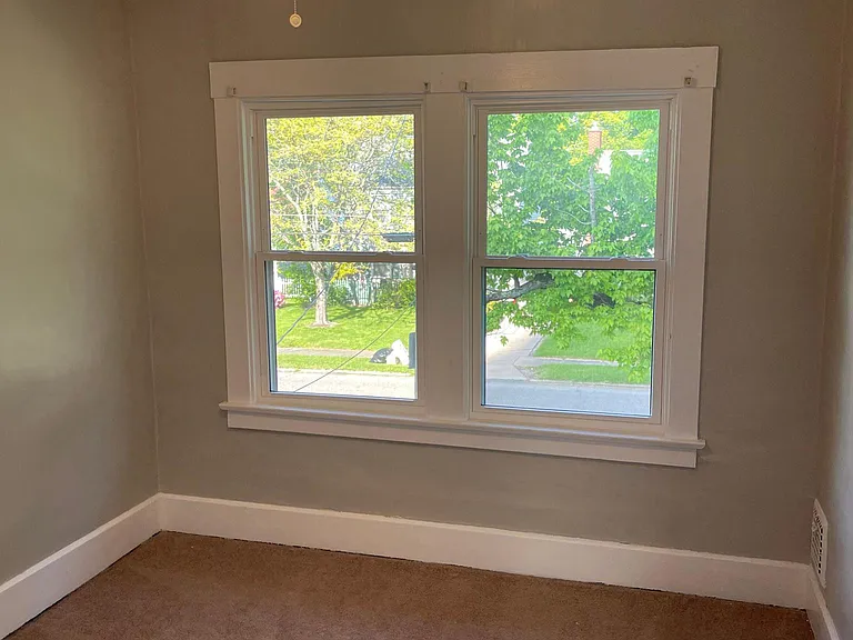 52 N Dunlap Ave — Photo 8