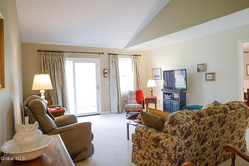 3rd image of 1110 Spearhead Drive