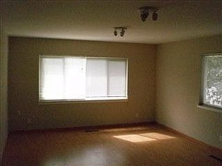 3rd image of 628 Cummins Way