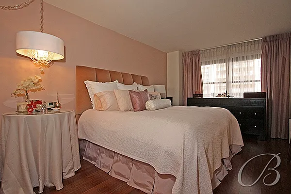 Sold by Bellmarc Realty | media 27