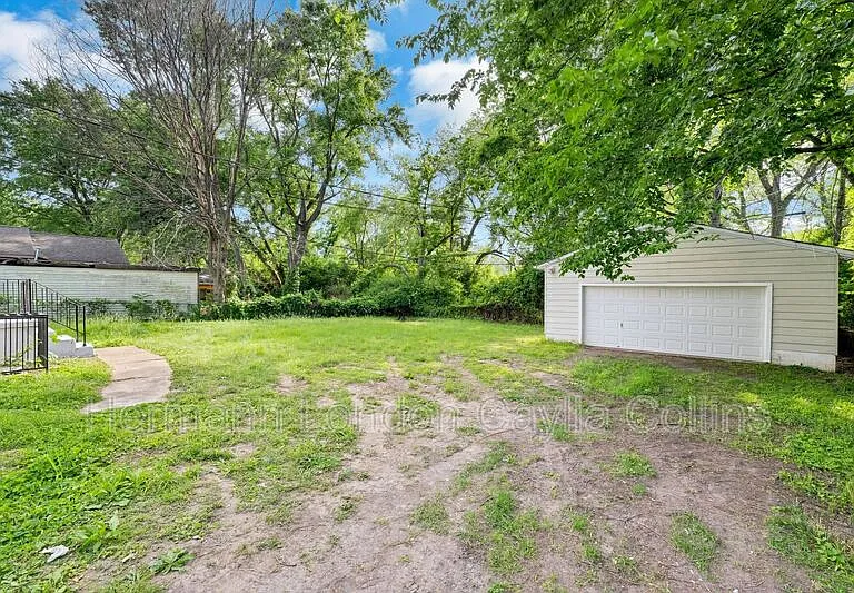 10117 Count Dr — Photo 24