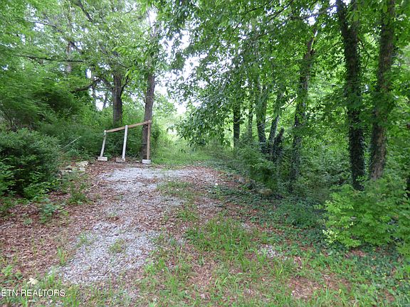 3rd image of Prentice St