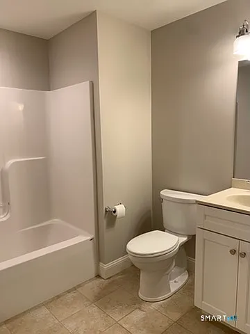 102 Edgewater Cir #C — Photo 9