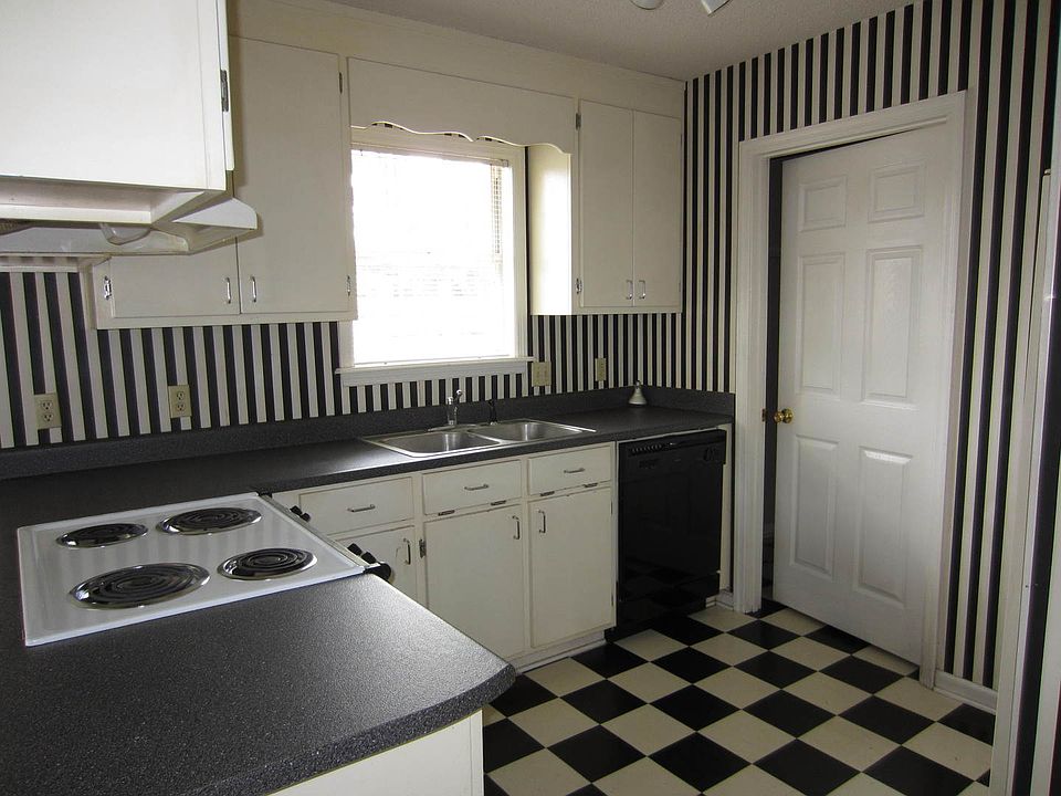 1st image of 1759 Wayland Park Dr