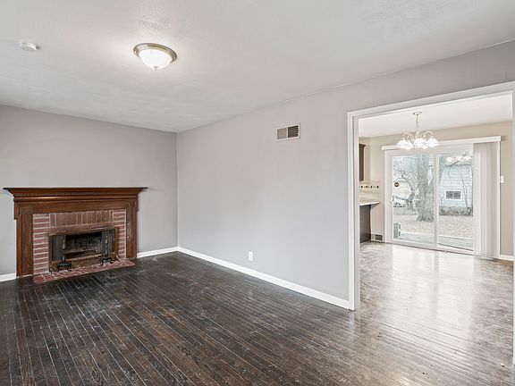 35-DSC06557_01122023