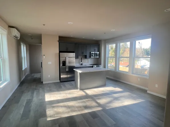 11416 8th Ave S #Adu, Seattle, WA 98168