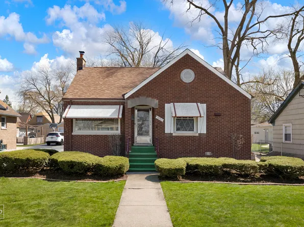 12137 Maple Ave, Blue Island, IL 60406
