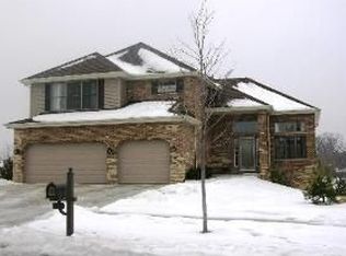 1057 Berkley Ln, Lemont, IL 60439