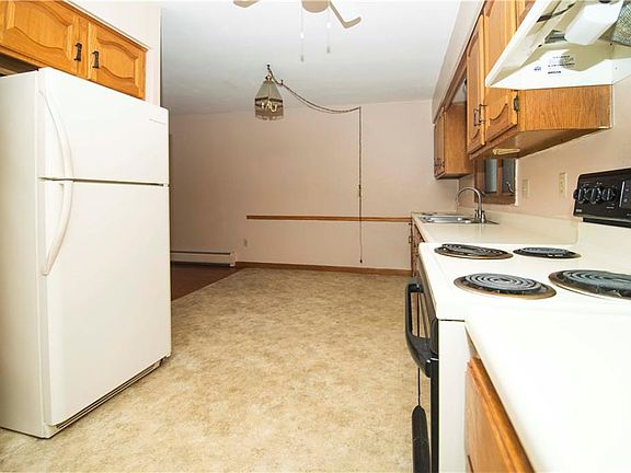 5th image of 103 Arnts Pl