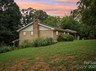 142 Byrd Ln, Hendersonville, NC 28792