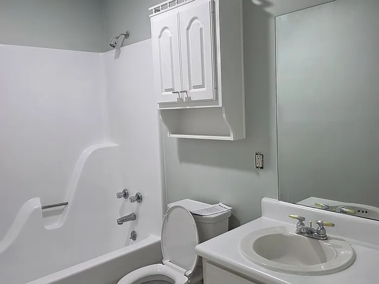 105 Chandler Downs Trl — Photo 2