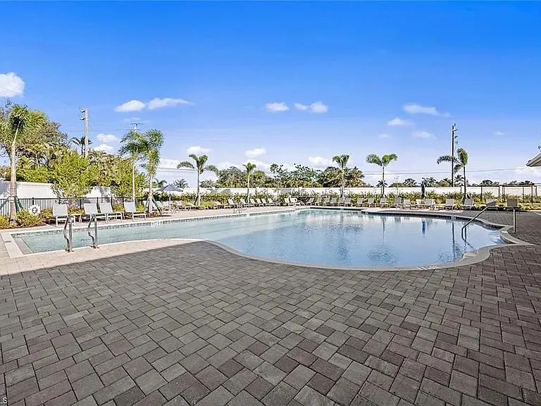Club House Pool
