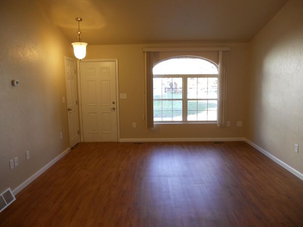 301 S Maple Ave