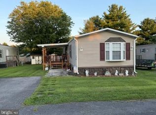136 Patricks Ct, Inwood, WV 25428