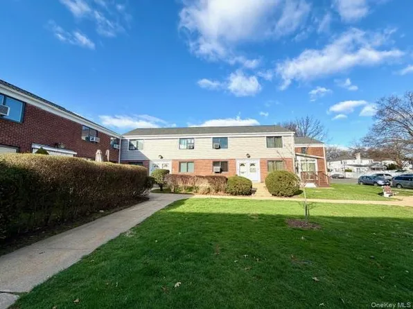 217-06 67th Avenue #Duplex, Bayside, NY 11364