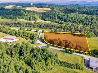 1018 Alvin Weinberg Dr, Oak Ridge, TN 37830