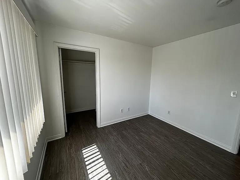 14359 Haynes St #5 — Photo 7