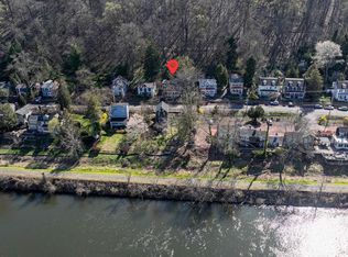 3673 River Rd, Lumberville, PA 18933
