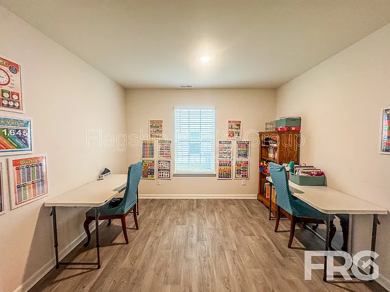 1028 Riverstone Dr — Photo 7