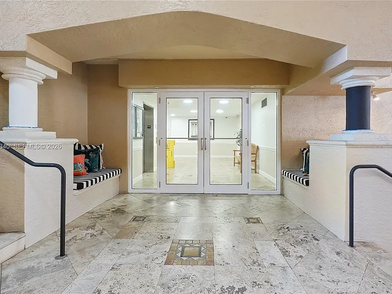 520 SE 5th Ave #1213 — Photo 4