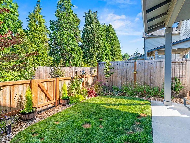 10001 NE 44th Ct — Photo 34