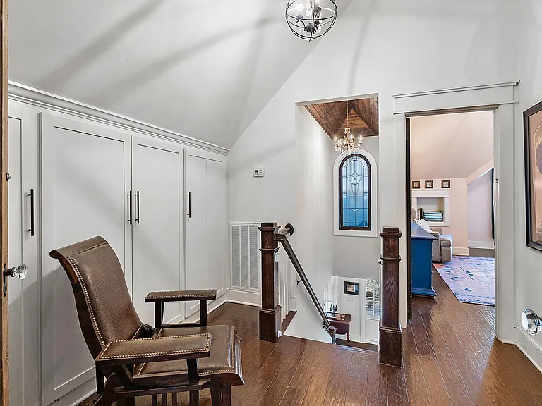 1407 Holly St — Photo 16