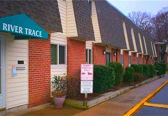 2nd image of 100 River Trace Way