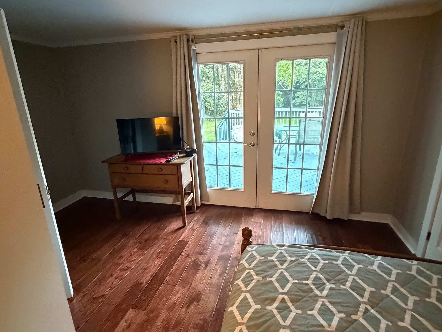 4 bed, 2.5 bath, 2769 sqft, $1,000 — Photo 3