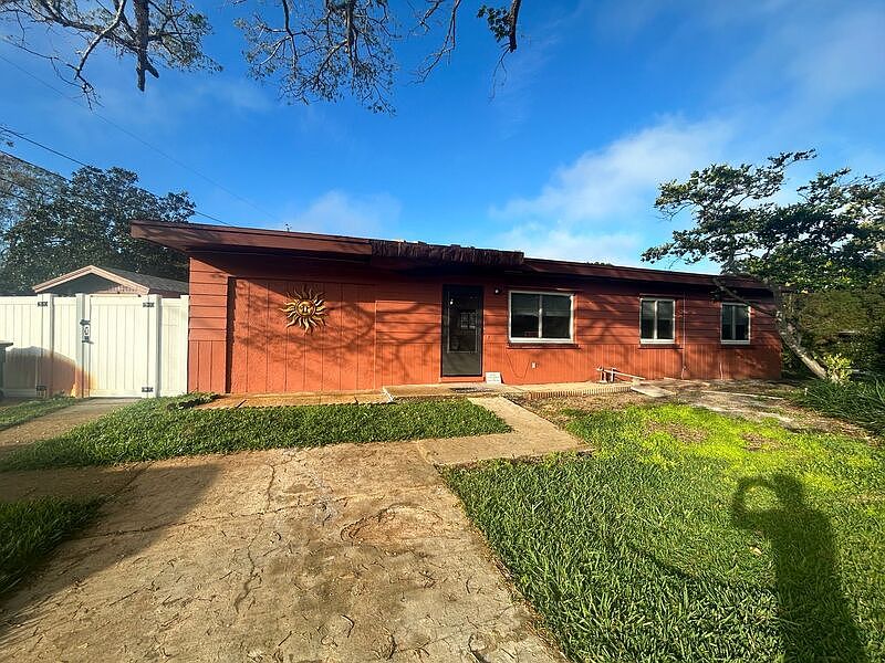 1st image of 1240 S Evergreen Ave