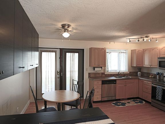 3rd image of 3 Dorchester Rd