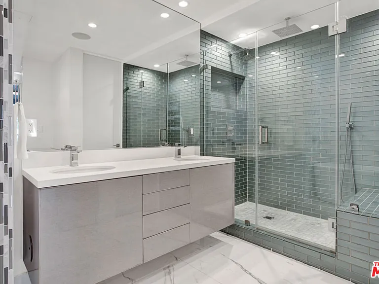 1100 Alta Loma Rd #1103 — Photo 26