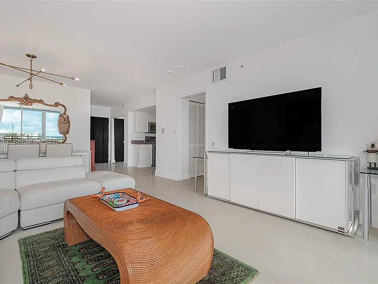 90 Alton Rd #1007 — Photo 5