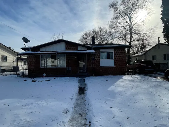 6043 Harwood Rd, Mount Morris, MI 48458