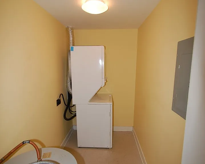 515 E Capitol Ave #206 — Photo 7