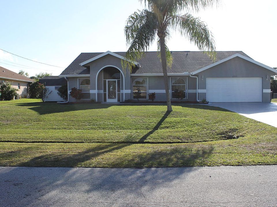 1st image of 2301 SE Heathwood Cir